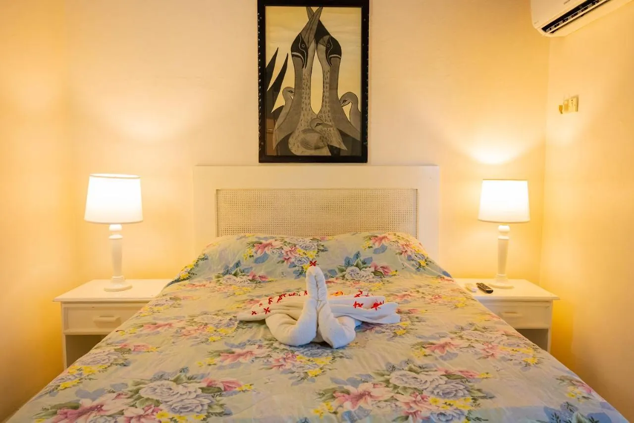 Hotel Shields Negril Villas